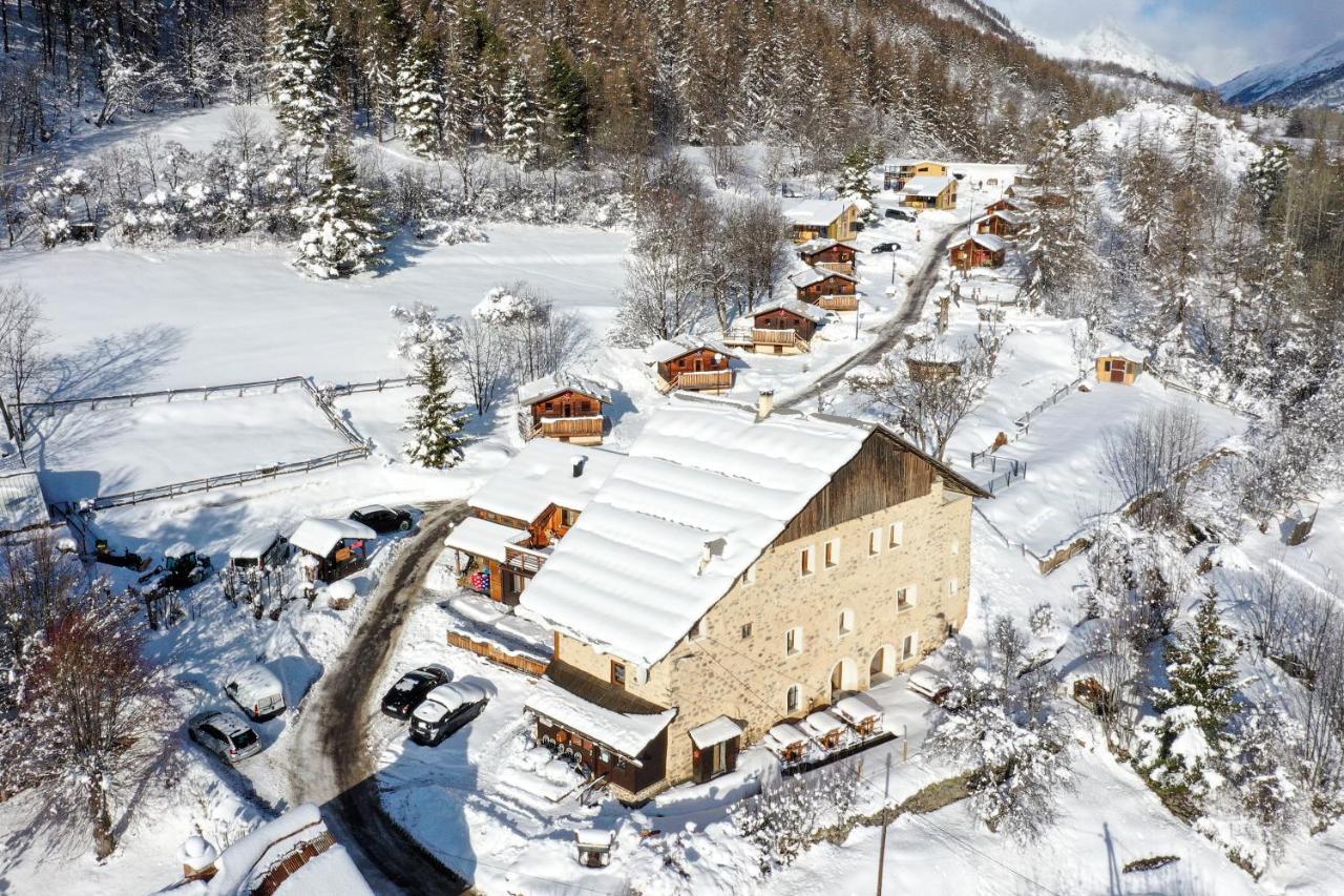 Gites & Spa De La Ferme De Belline Бриансон Экстерьер фото
